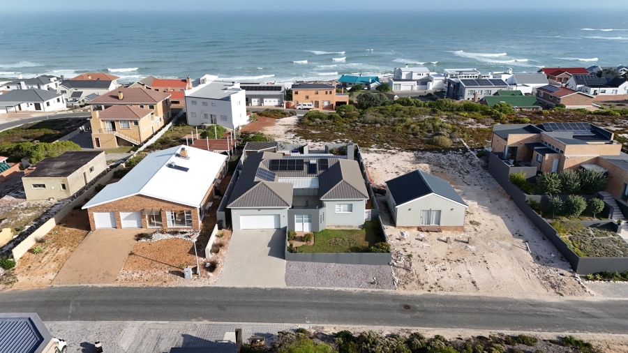 4 Bedroom Property for Sale in Oceanview Heights Western Cape